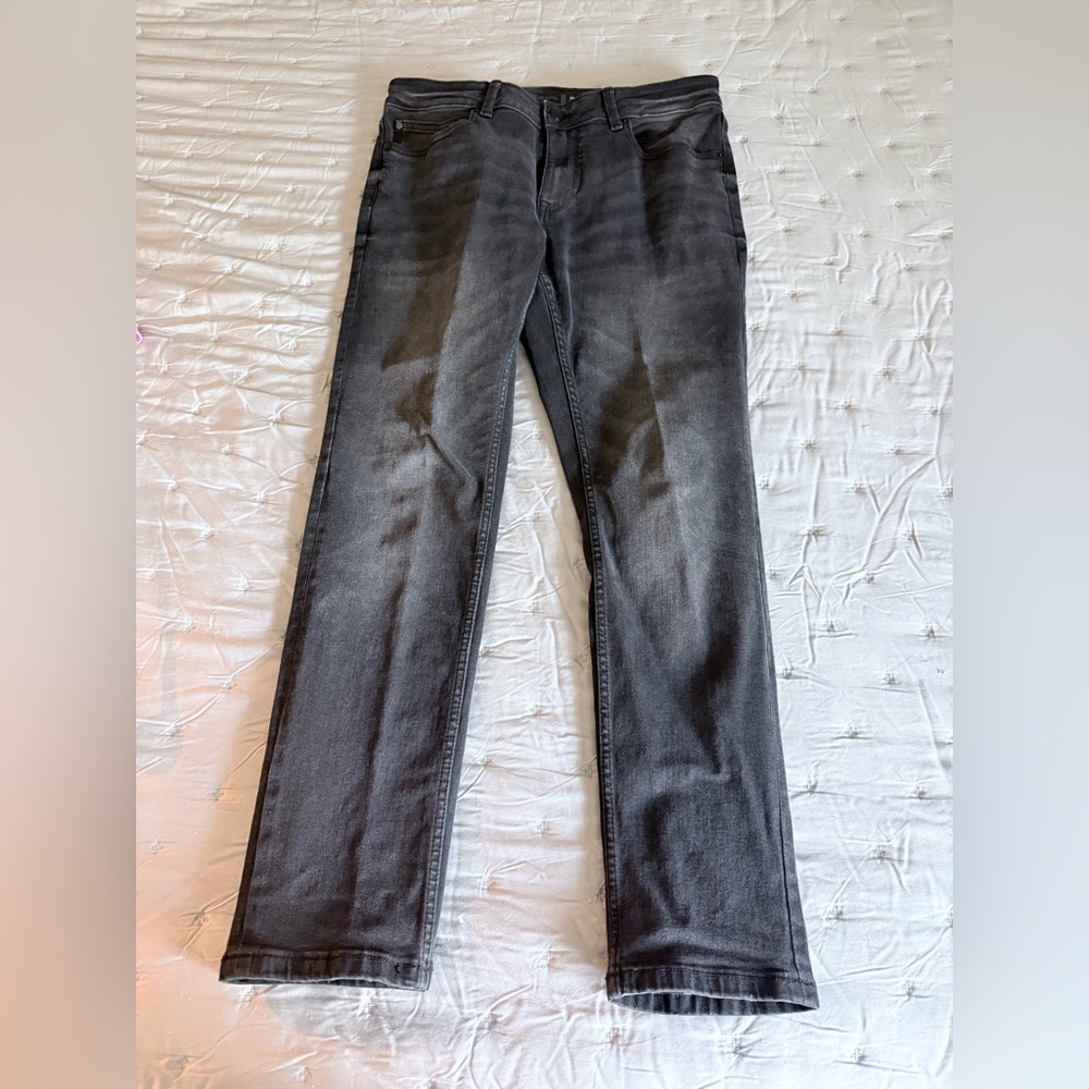 DKNY Men's Charcoal Gray Straight-Leg Jeans